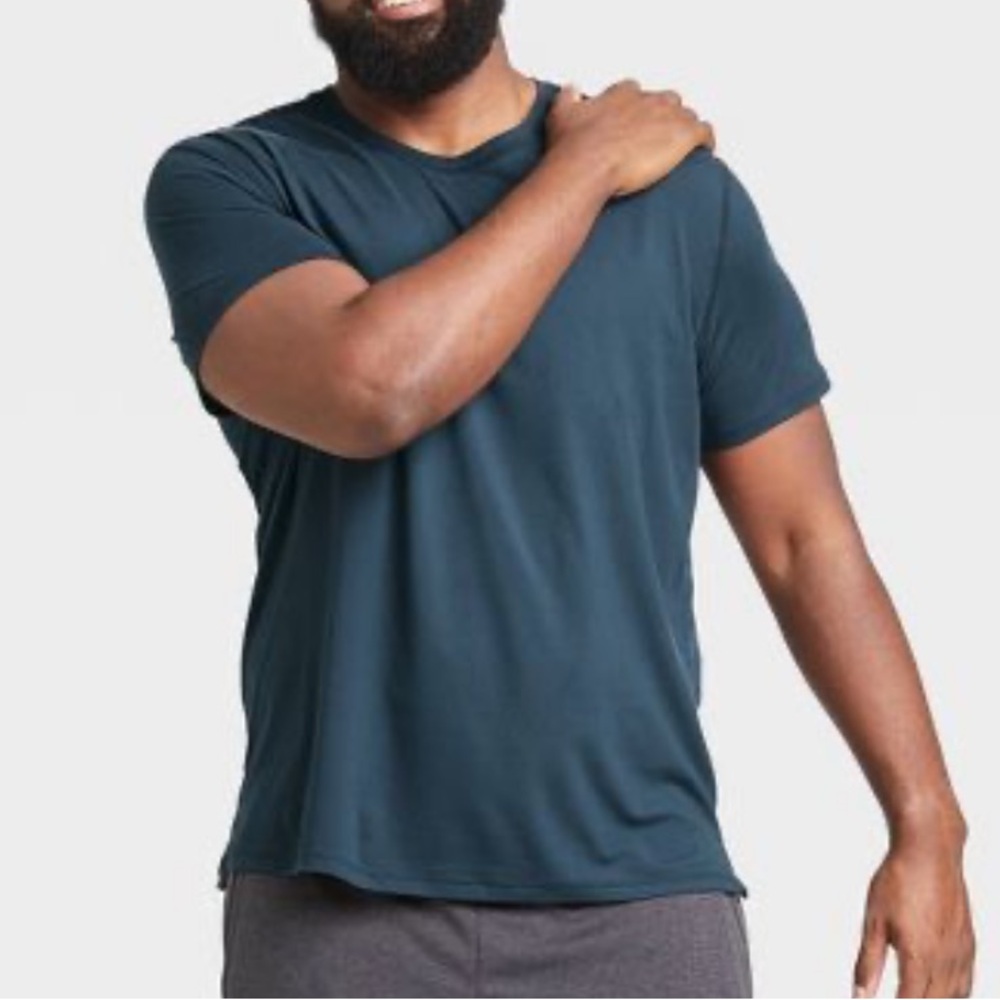 All in motion men’s dark blue stretch performance workout tee size medium